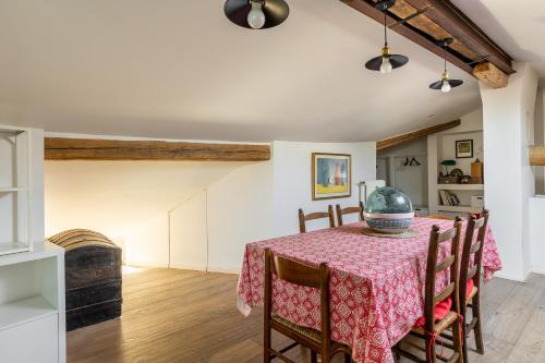 Italy prestigious historical attic in Bologna, Boloňa (fotografie 9)