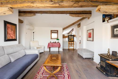 Italy prestigious historical attic in Bologna, Boloňa