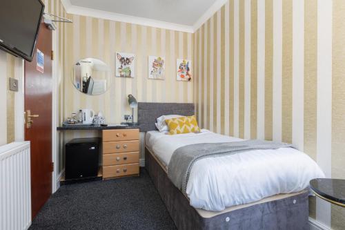 Adelaide Lodge - Town Centre - Opposite Winter Gardens – Blackpool
