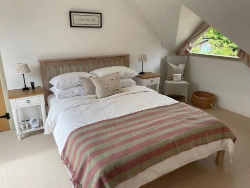 Meadow Cottage in Hampshire's Test Valley