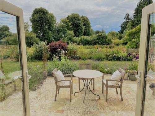 Meadow Cottage in Hampshire's Test Valley