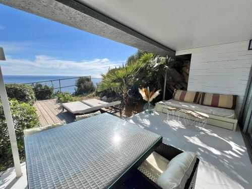 Luxueux appartement - vue mer - piscine - free parking - Monaco