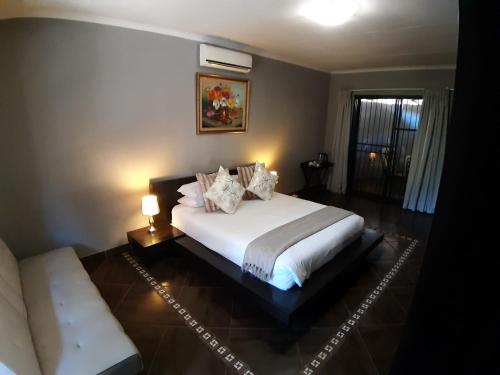 1 double bed, 1 sofa bed