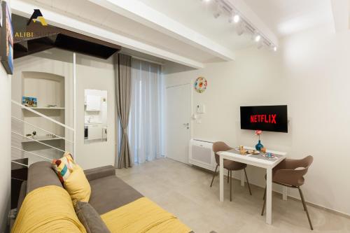 ALIBI SUITES Loft: Centralissimo con Free WiFi, Netflix, A/C e tutti i Comfort - Apartment - Ruvo di Puglia