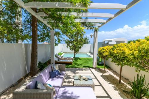 Private Romantic Villa with Pool - Aura 3