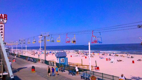 Buoy 16 Motel by the Beach - 해변