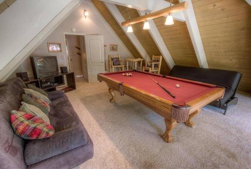 Rocky Top Retreat home thumb 3