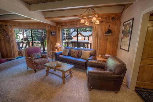 Rocky Top Retreat home thumb 4