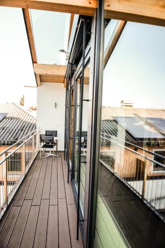 陽台/露台, 麥爾咖啡店旅館 (Pension Cafe Maier) in 薩爾察赫河畔戈靈鎮中心