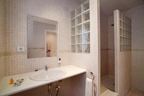 Hostal Martinval - image 14