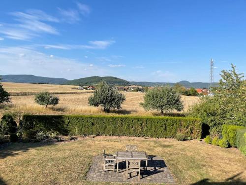 Ferienwohnung Leuchtbergblick mit Terrasse und PKW Stellplatz in Eschwege
