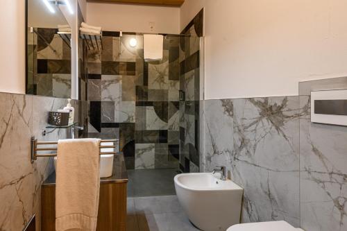 Bathroom, il Glicine B&B RISTORANTE in Cazzago San Martino