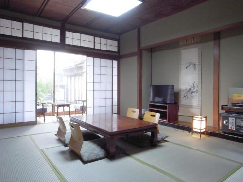 Japanese-Style Superior Room with Private Bathroom image 7