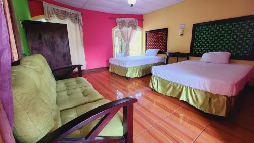 Hotel y Restaurante Las Margaritas in سان ميجويل