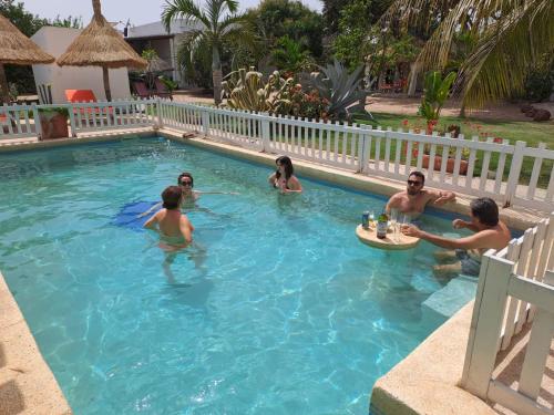 Swimming pool, Chambre d'hote les vacanciers in Nianing