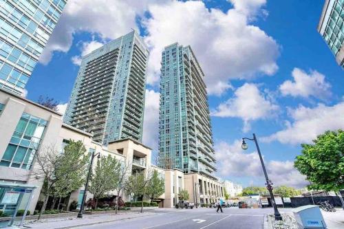 Luxury 2BDR modern private condo in Toronto