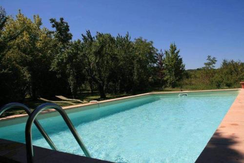 villa au pied du Luberon avec piscine