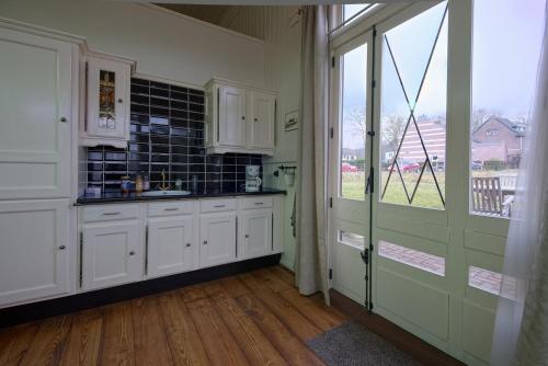 Halte Sint-Gerlach Holiday Home - image 11