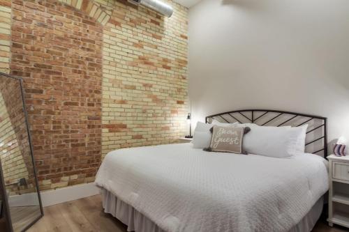 Golden Lofts Unit 1 Downtown Traverse City 1BD 1BA - image 10