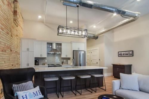 Golden Lofts Unit 4 Downtown Traverse City 2BD 2BA - image 11