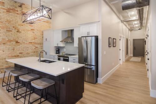 Golden Lofts Unit 4 Downtown Traverse City 2BD 2BA - image 13