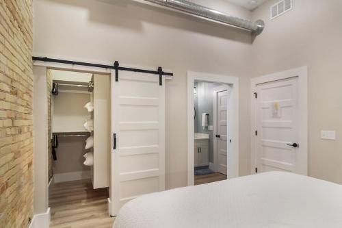 Golden Lofts Unit 4 Downtown Traverse City 2BD 2BA - image 5