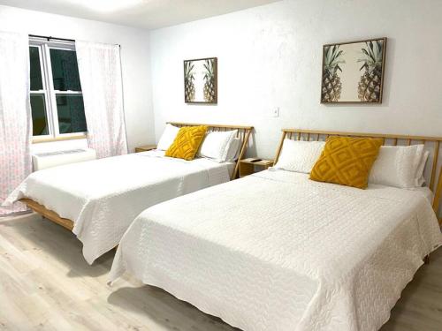 Pineapple Shores Retro Inn 5 in Daytona Beach, USA