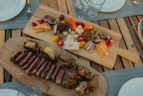 Family Farmhouse by Casa Oso with views and spa