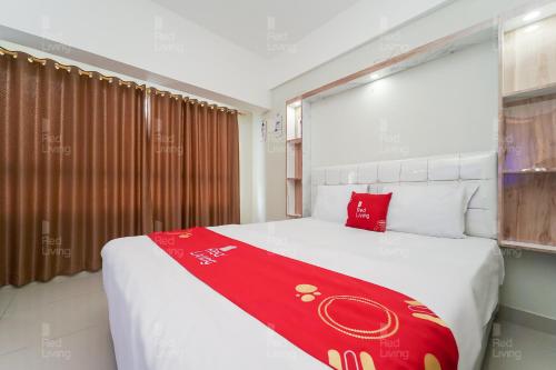 RedLiving Apartemen Springlake Summarecon - Novi Rooms Tower Freesia