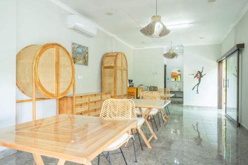 Exterior view, Lunar Dive Resort : Bamboo Villas in Tulamben