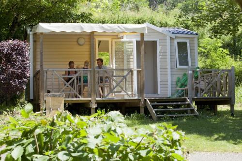 Two-Bedroom Mobile Home with Terrace (4 Adults)