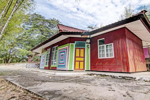 OYO 92331 Rindu Sempadan Cottage