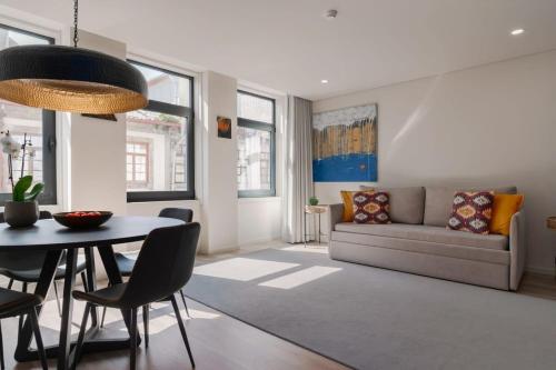 Urban Luxury Apartment, Downtown Porto near Metro, Oporto