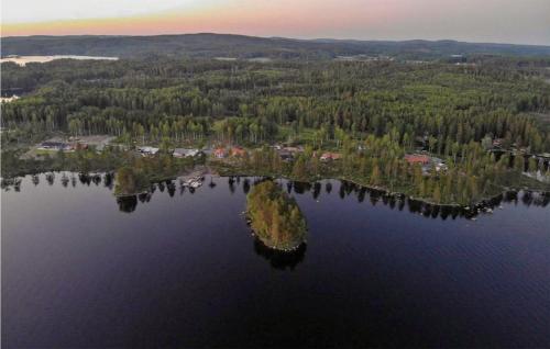 Awesome Home In Smedjebacken With House Sea View