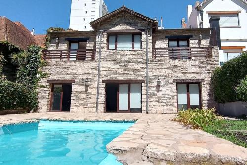 Precioso Chalet Vista Mar in มาร์เดลพลาตา