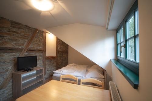 1 double bed