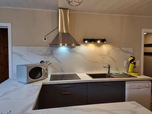 Konyha, Le gîte du boulanger (Le gite du boulanger) in Alle