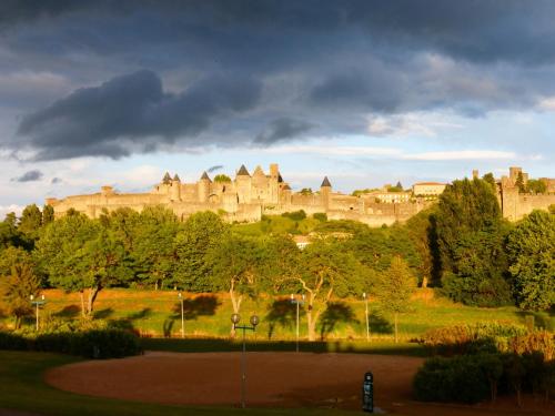 Carcassonne Guesthouse 3