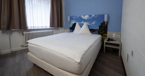 1 twin bed