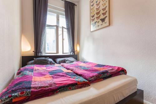 Zentrale Altbauwohnung im Helmholtzkiez, Berlin (Foto 10)
