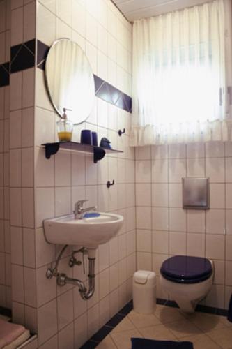 ห้องน้ำ, Pension Merbald in ไบลงรีส