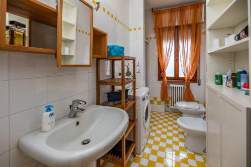  GuestHost - Mestre da Luca Apartment con posto auto! in Mestre