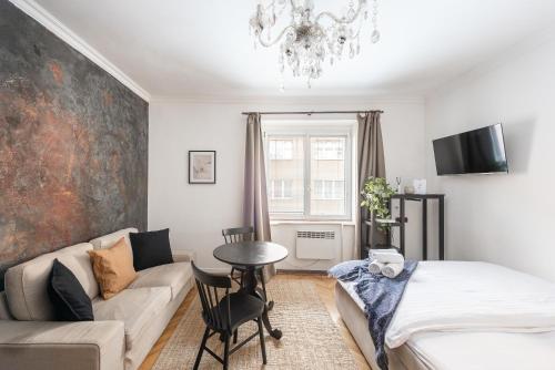 Crystal Apartment, Praga