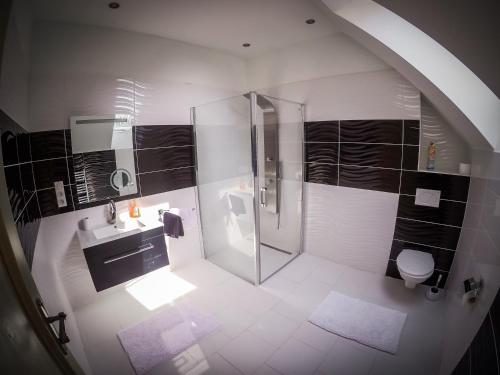 Ducha, Hájenka Kozmice (Hajenka Kozmice) in Bela Ve Slezsku