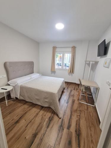 Hostal Santa Ana 4