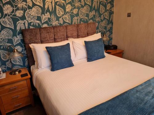 Brookside Guest House & Mini Spa - image 4