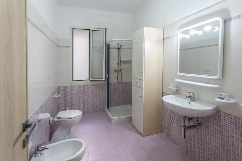 Bathroom, Villetta Sunny a 50m dal mare in Pizzo