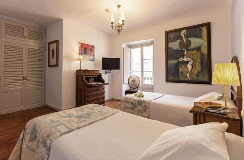 Superior Double Room image 6