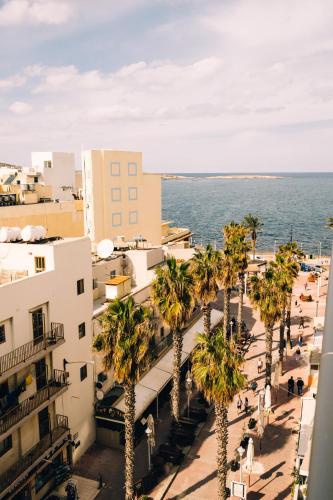 Primera Hotel - image 2