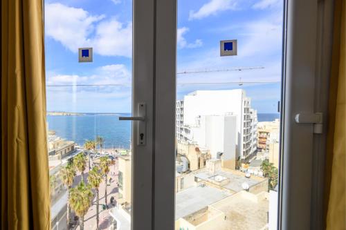 Primera Hotel in St. Paul's Bay